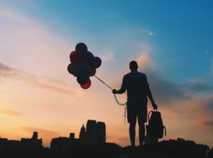 ドルフィニスト篤の「本当の自分と出会う悟りへの道」／vol.7 心の負債から解放されて知恵深く生きるには